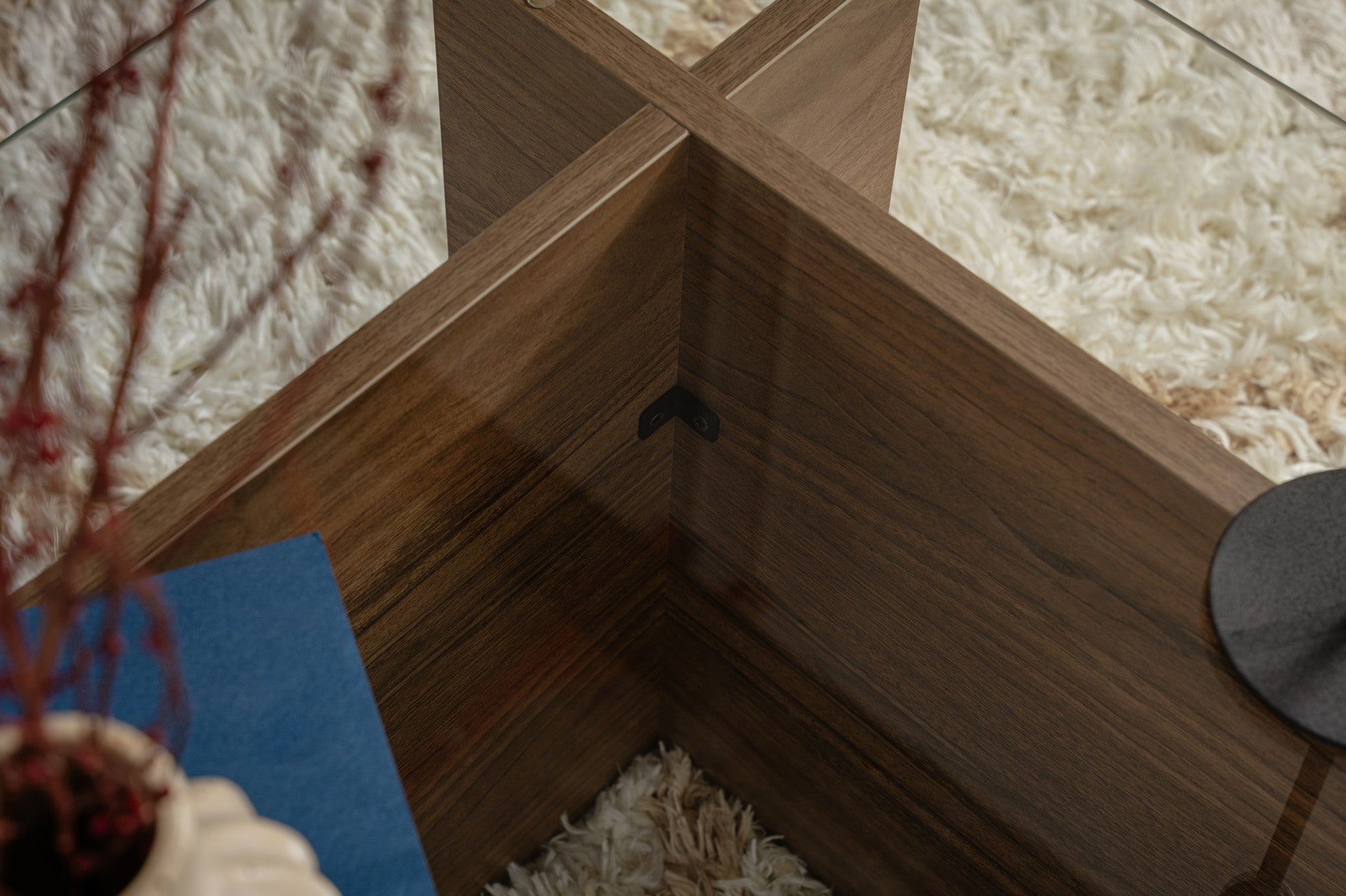 Vetrino - Walnut Coffee Table