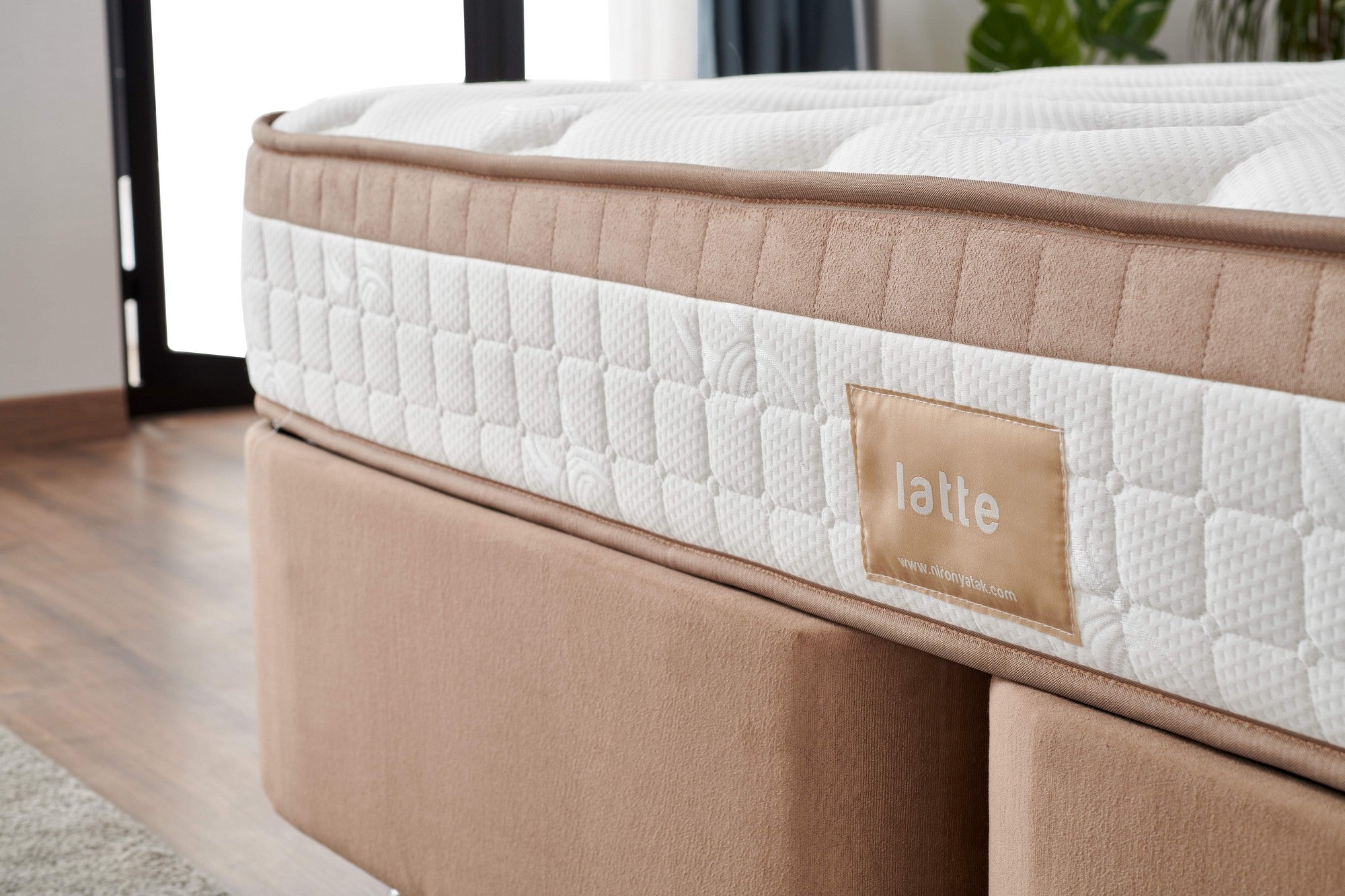 Latte 140x200 cm Dubbelstorlek Fast Madrass Madrass