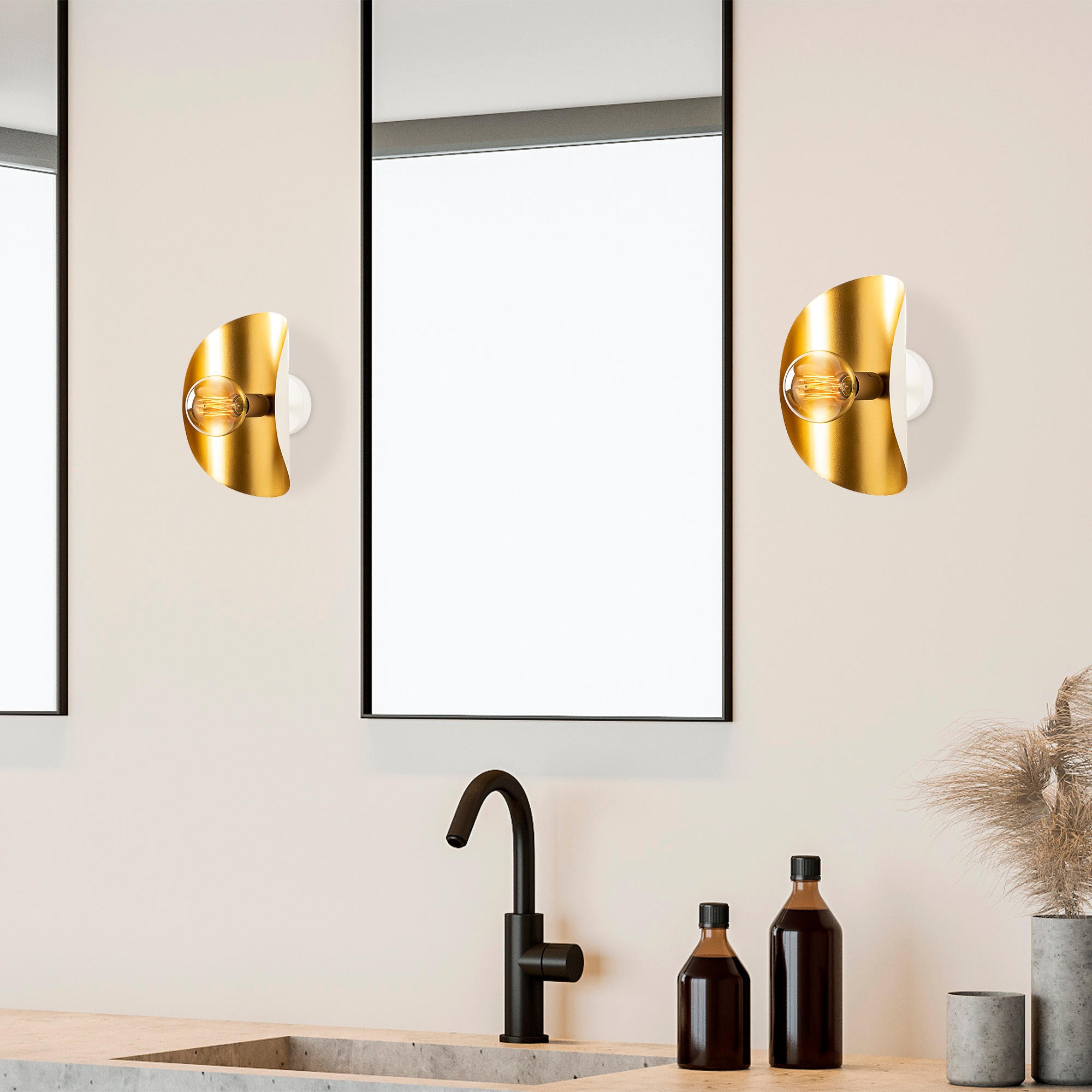 Sivani - MR - 840 Vägglampa