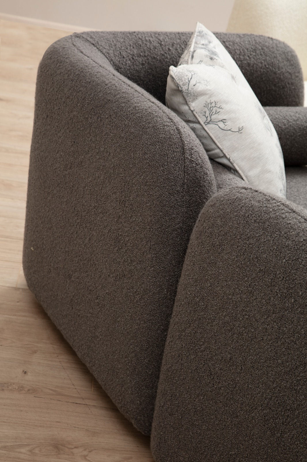 Victoria Grey Bouclette 3-sitssoffa