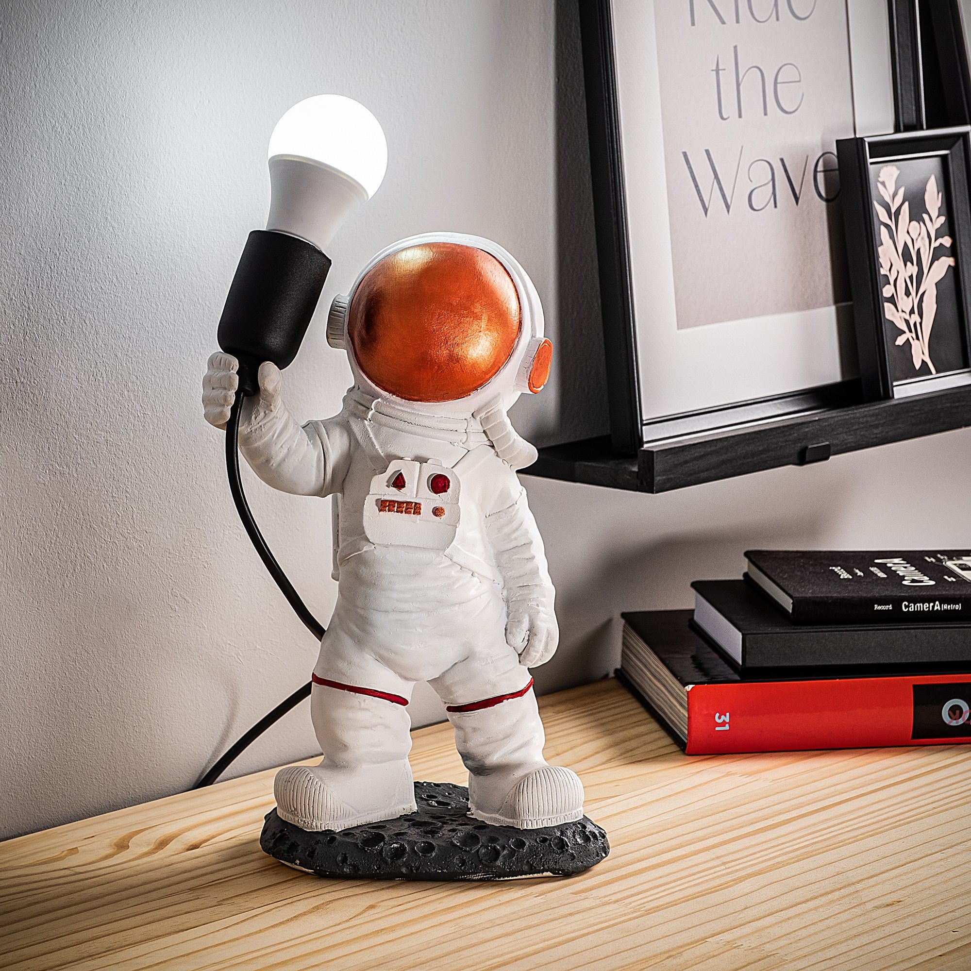 Astronaut - 2 Bordslampa