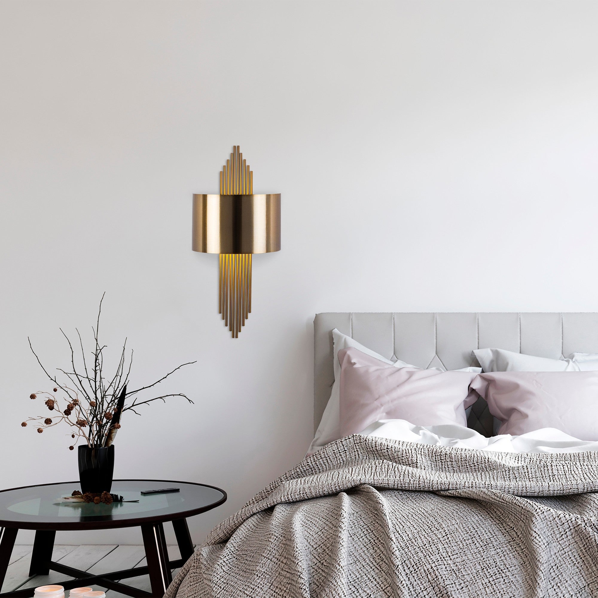 619 - En Vägglampa