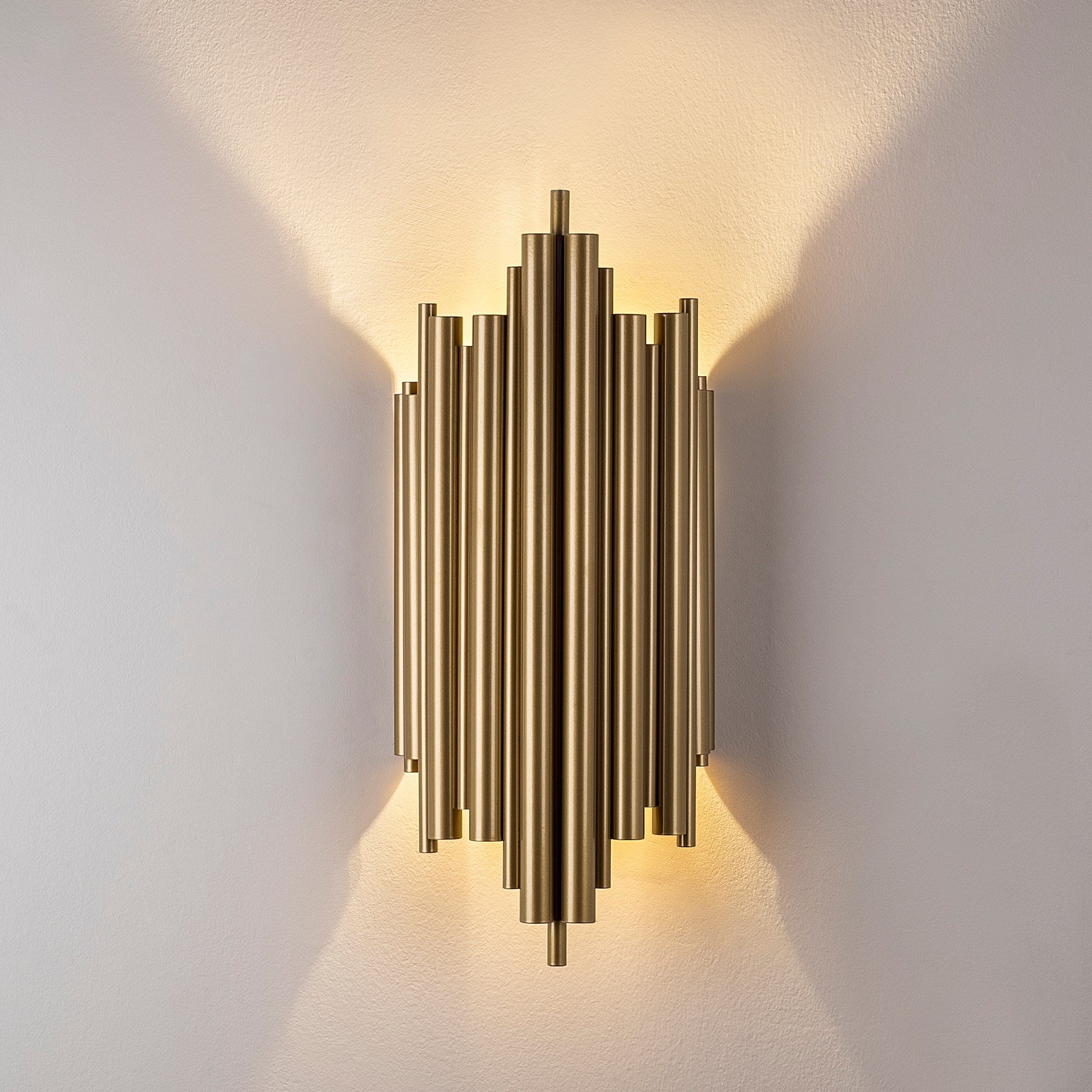 Reis - 13341 Vägglampa