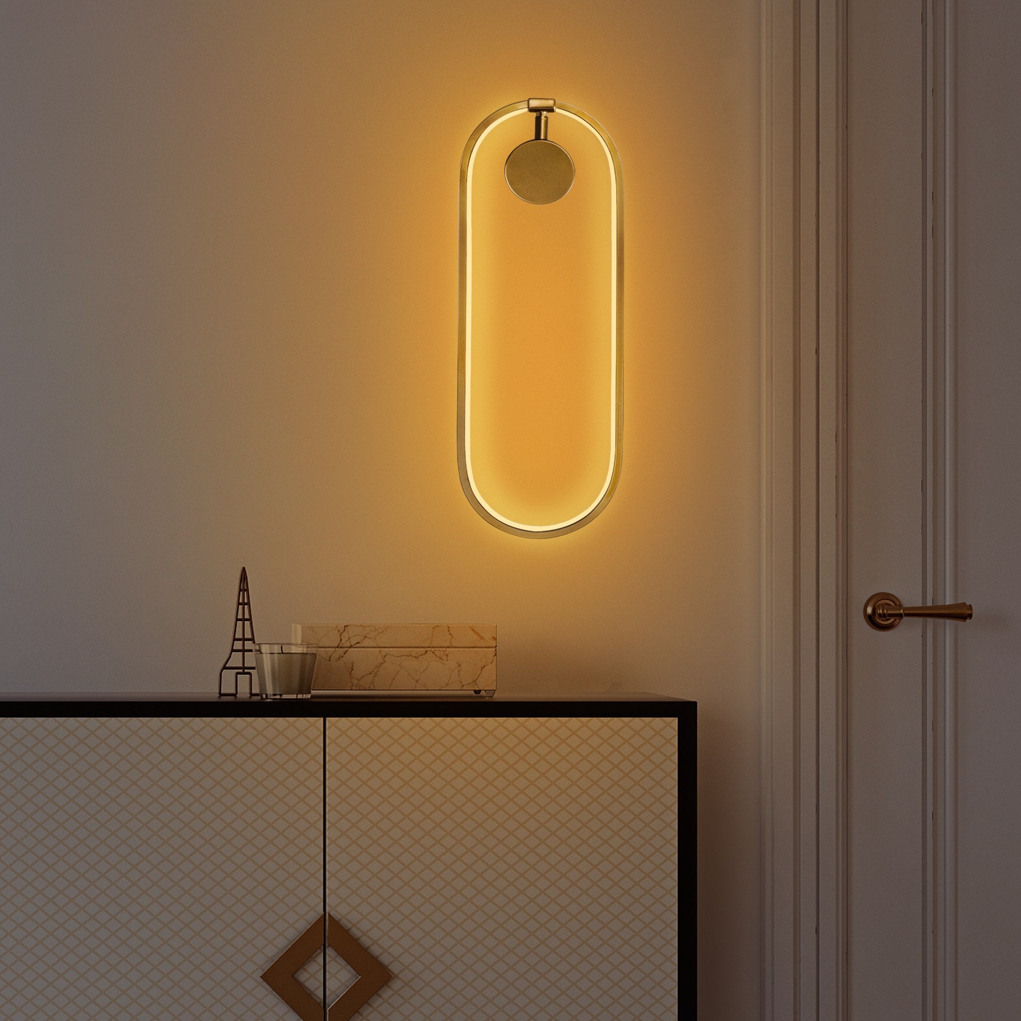 Can - 13557 Vägglampa