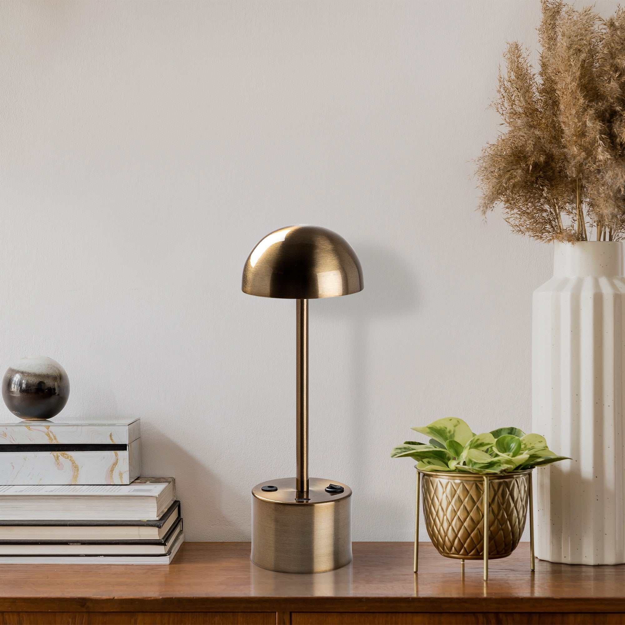 Sept - 13375 Bordslampa
