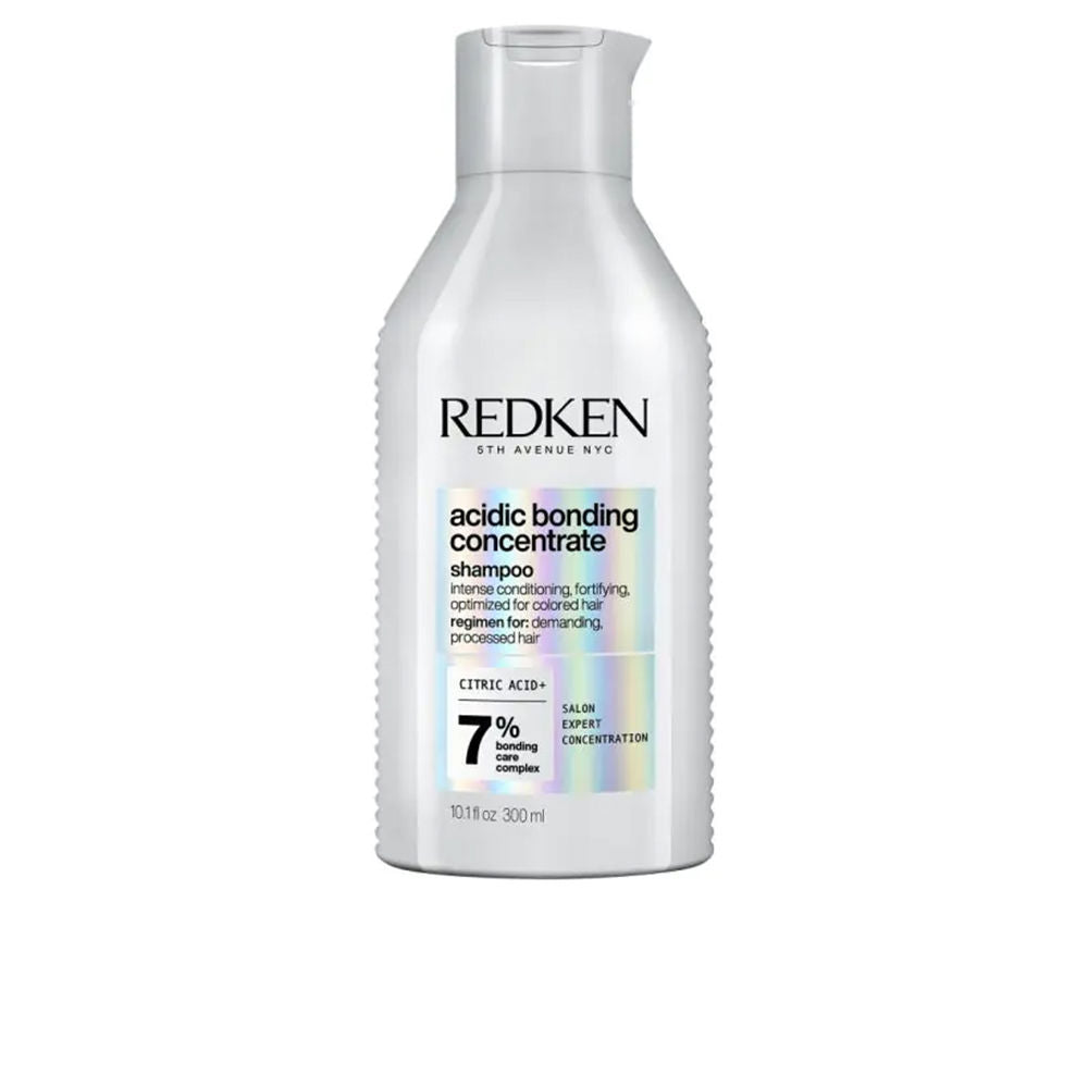 Redken ACIDIC COLOR GLOSS sulfate-free shampoo enhances the shine of your color 300 ml