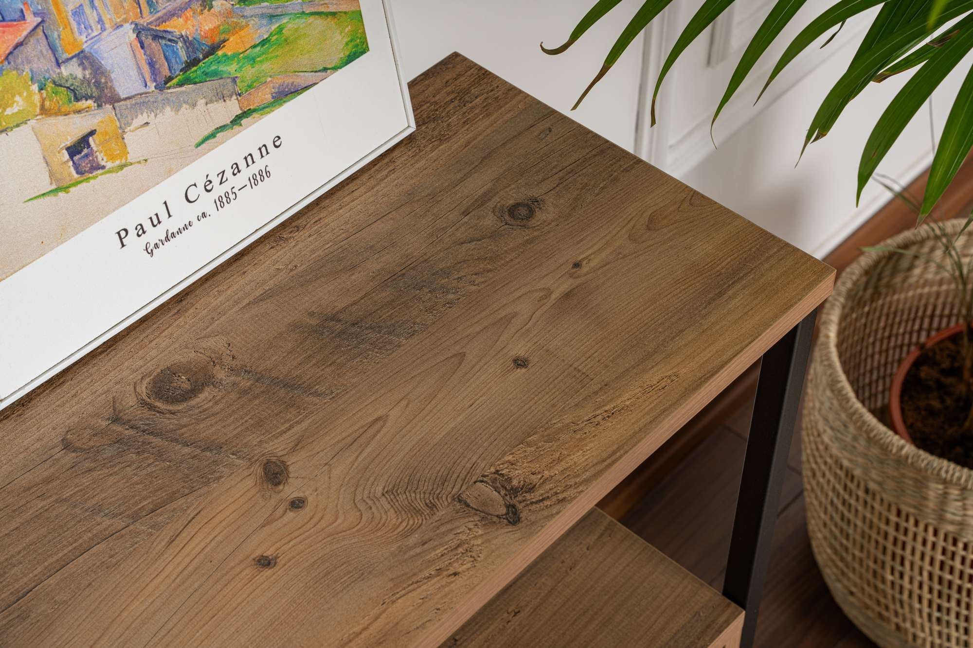 Solace - Atlantic Pine, Black Console
