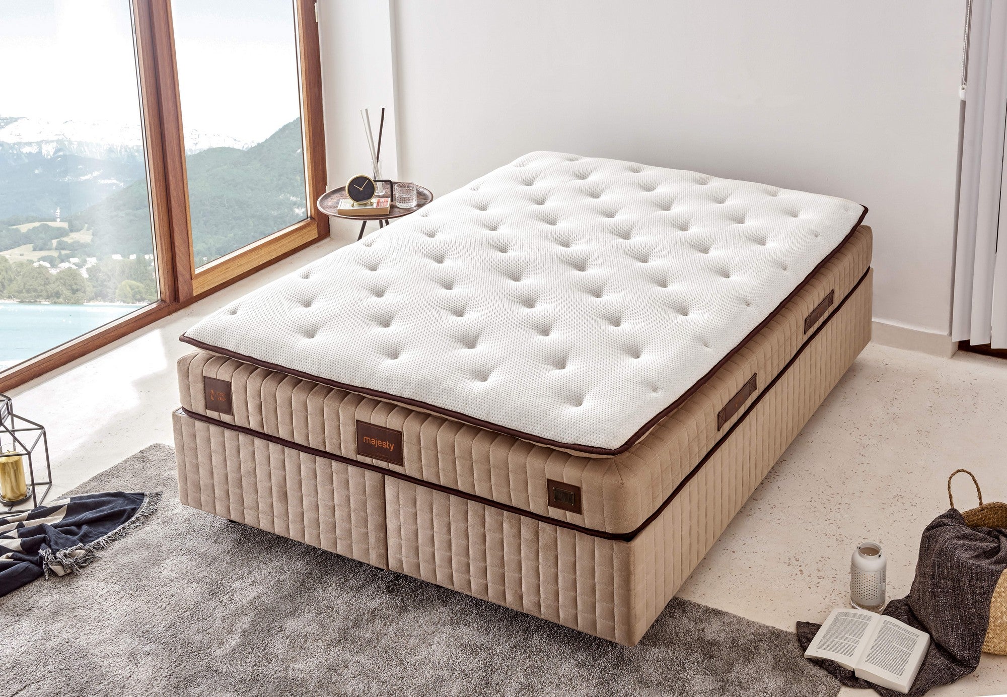 Majesty 200x200 cm Dubbelstorlek Polstrad Lyxig Mjuk Madrass Madrass