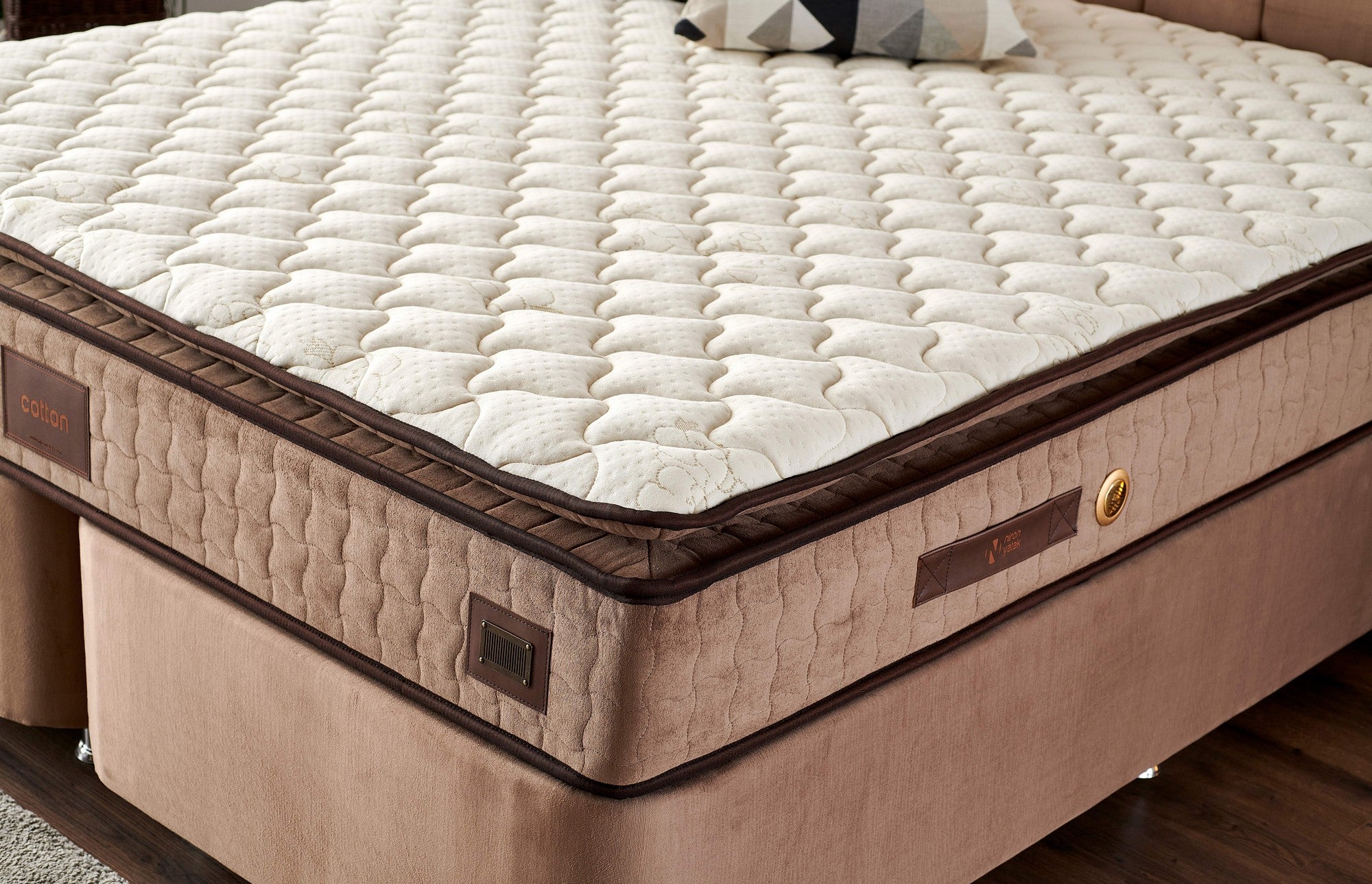 W Cotton 180x200 cm Dubbelstorlek Fast Madrass Madrass