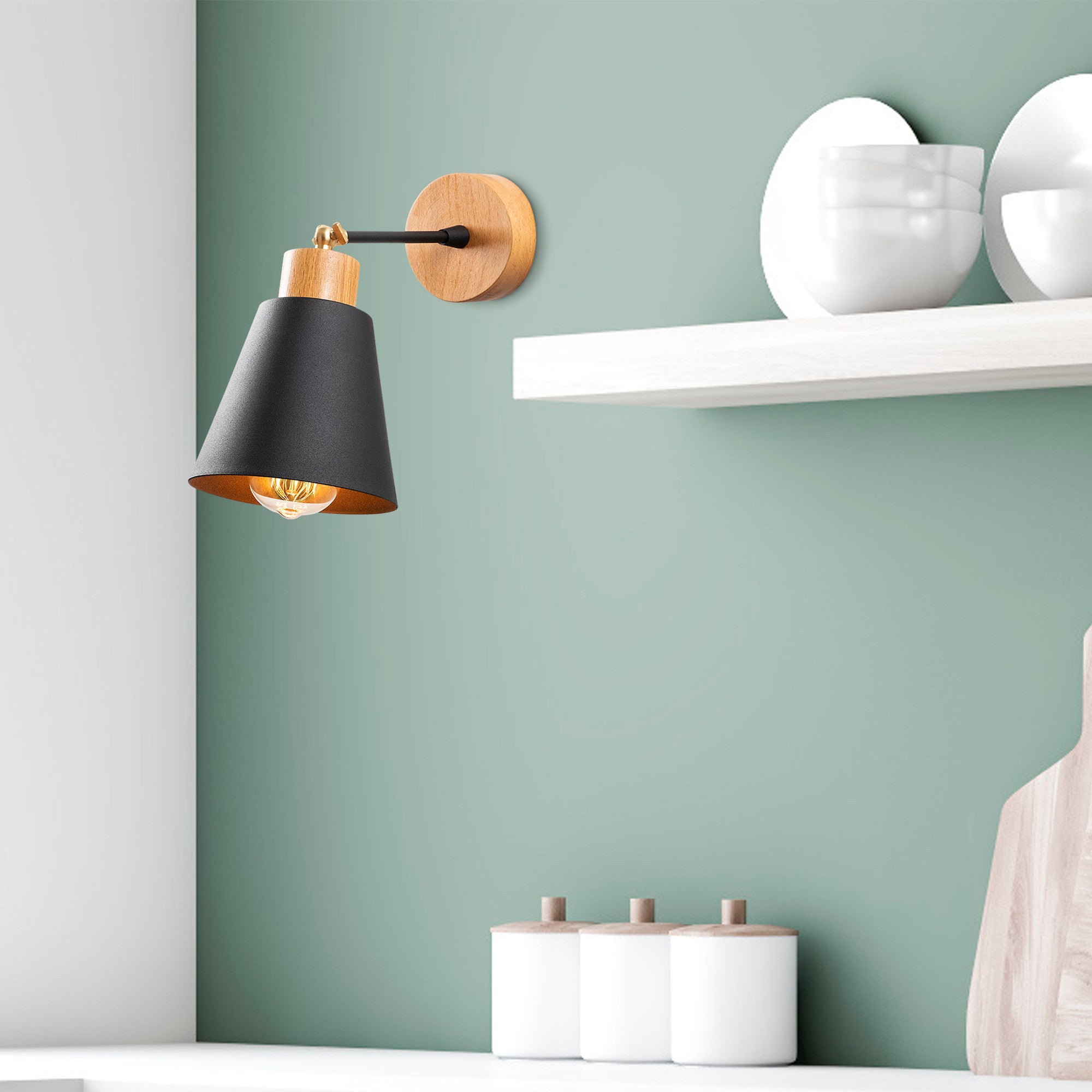 Manavgat - N-610 Vägglampa