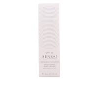 Sensai CELLULAR PERFORMANCE Illuminating Foundation SPF15 30 ml