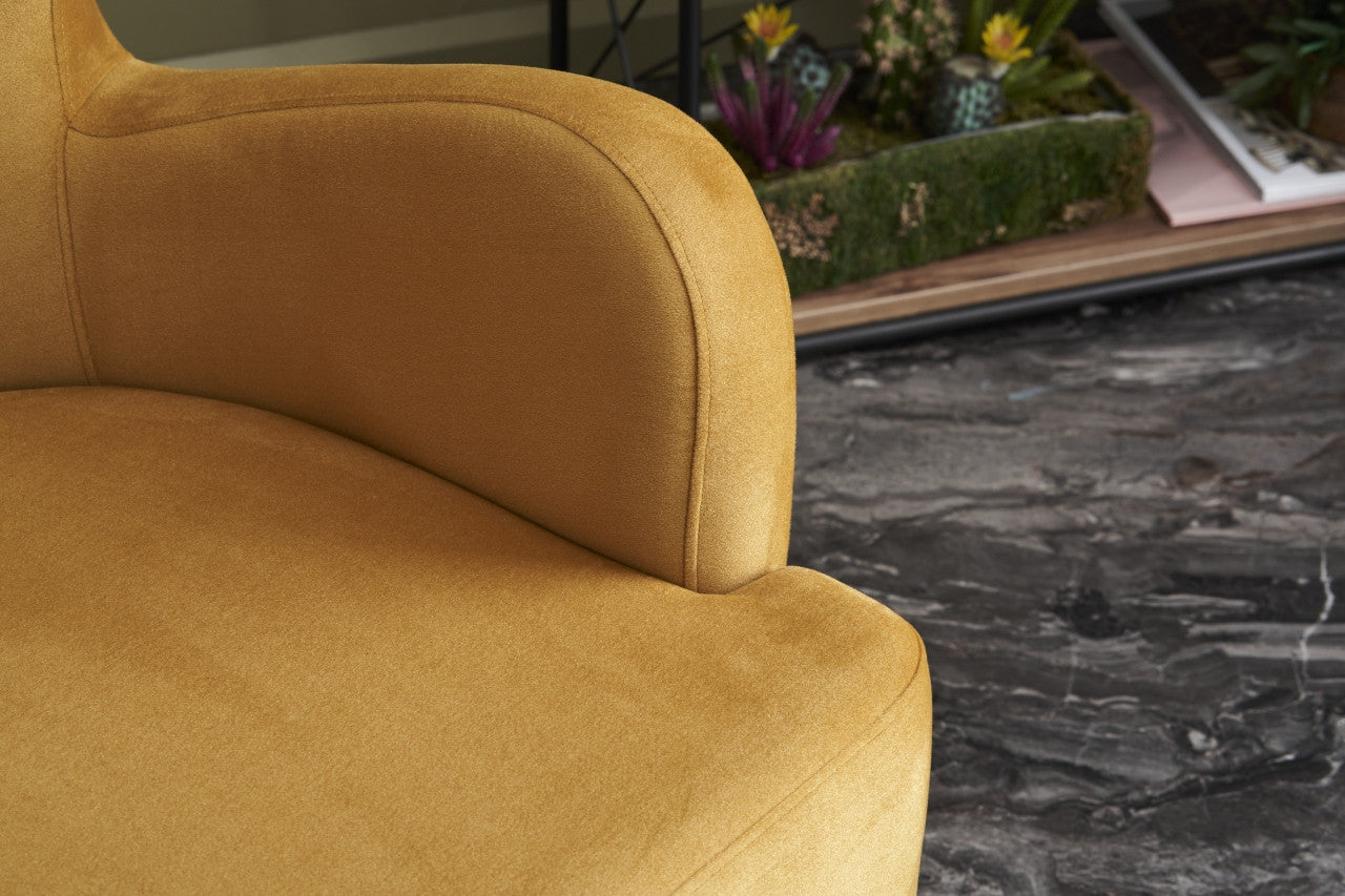 Karina - Guld Vingsoffa