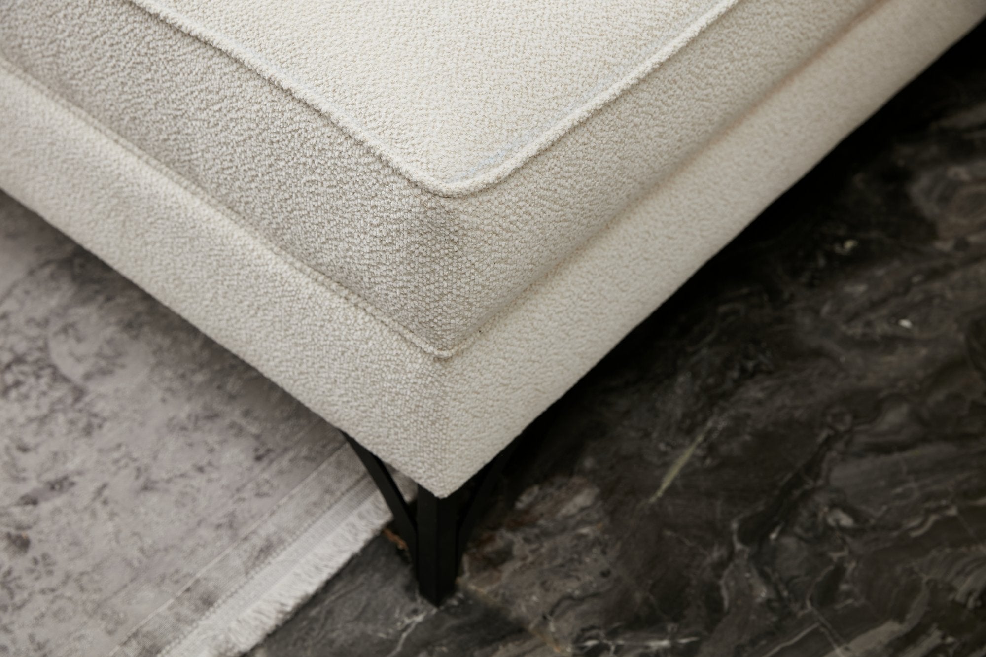 Berlin Left - Cream, Gold Hörnsoffa
