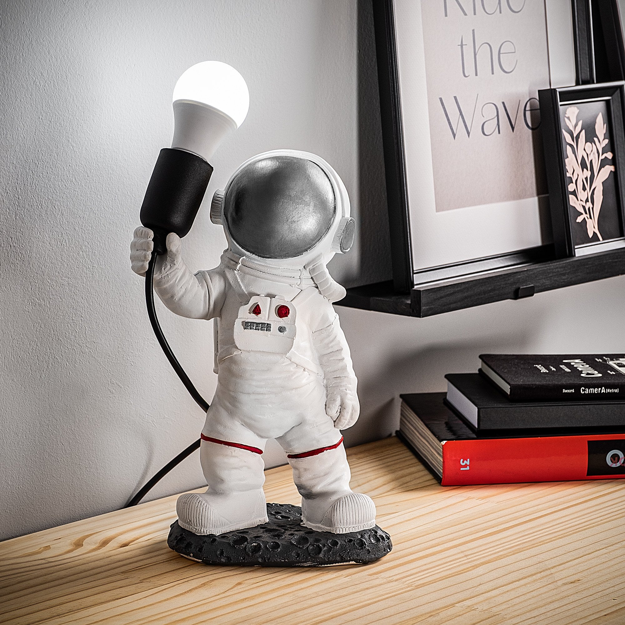 Astronaut - 3 Bordslampa