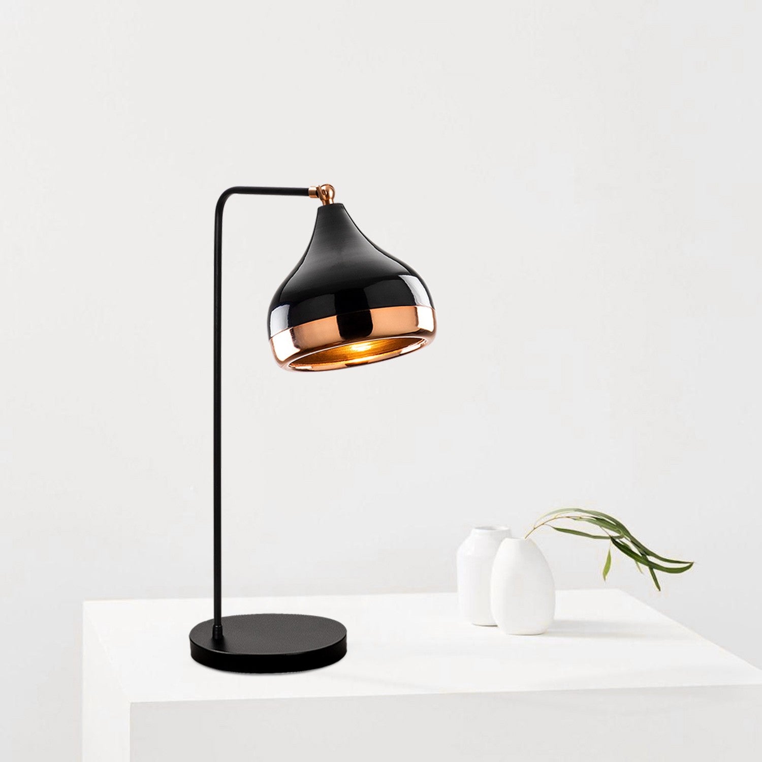 Yıldo - 6896 Bordslampa