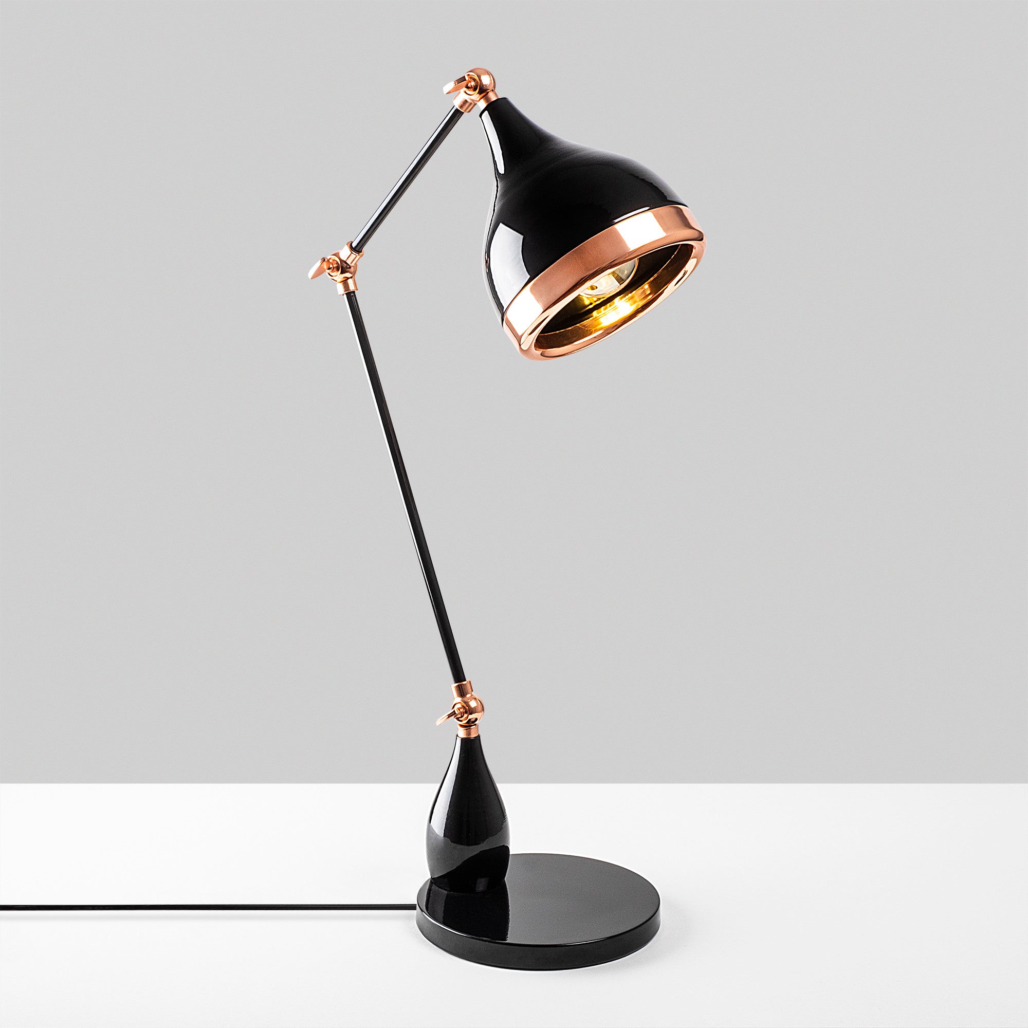 Yıldo - 7015 Bordslampa