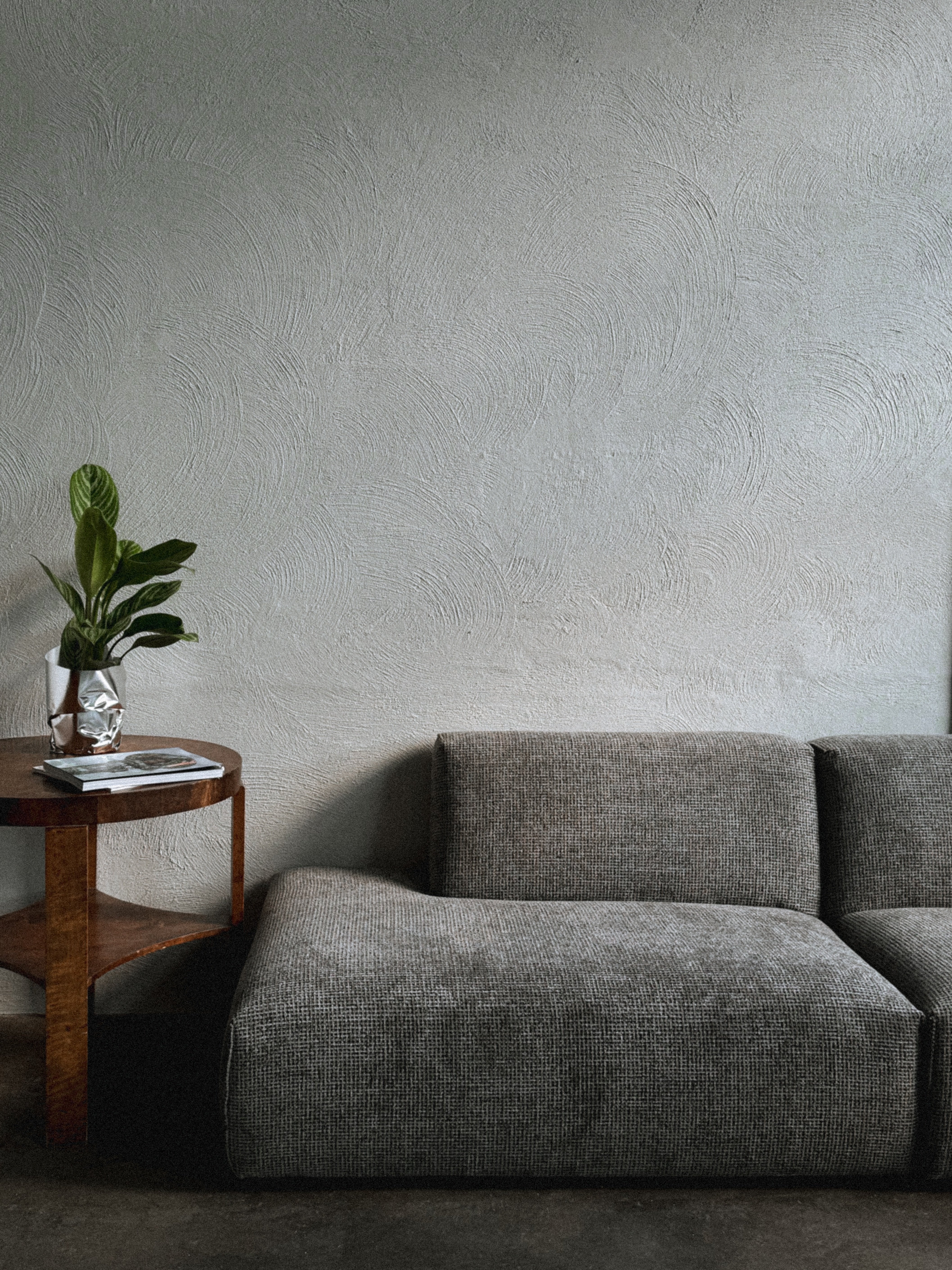 sofa-9181557_741fcf41-fe53-4229-b379-23d64b0fa3ad.jpg